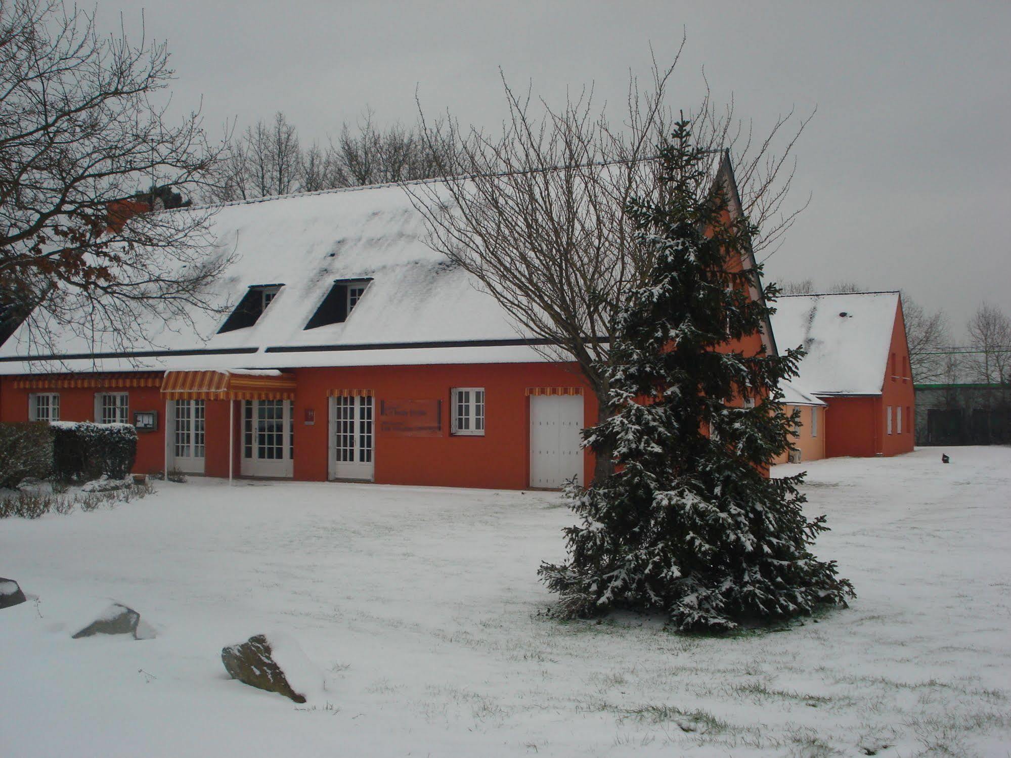 Hotel La Belle Etoile Thouare-sur-Loire Exterior photo